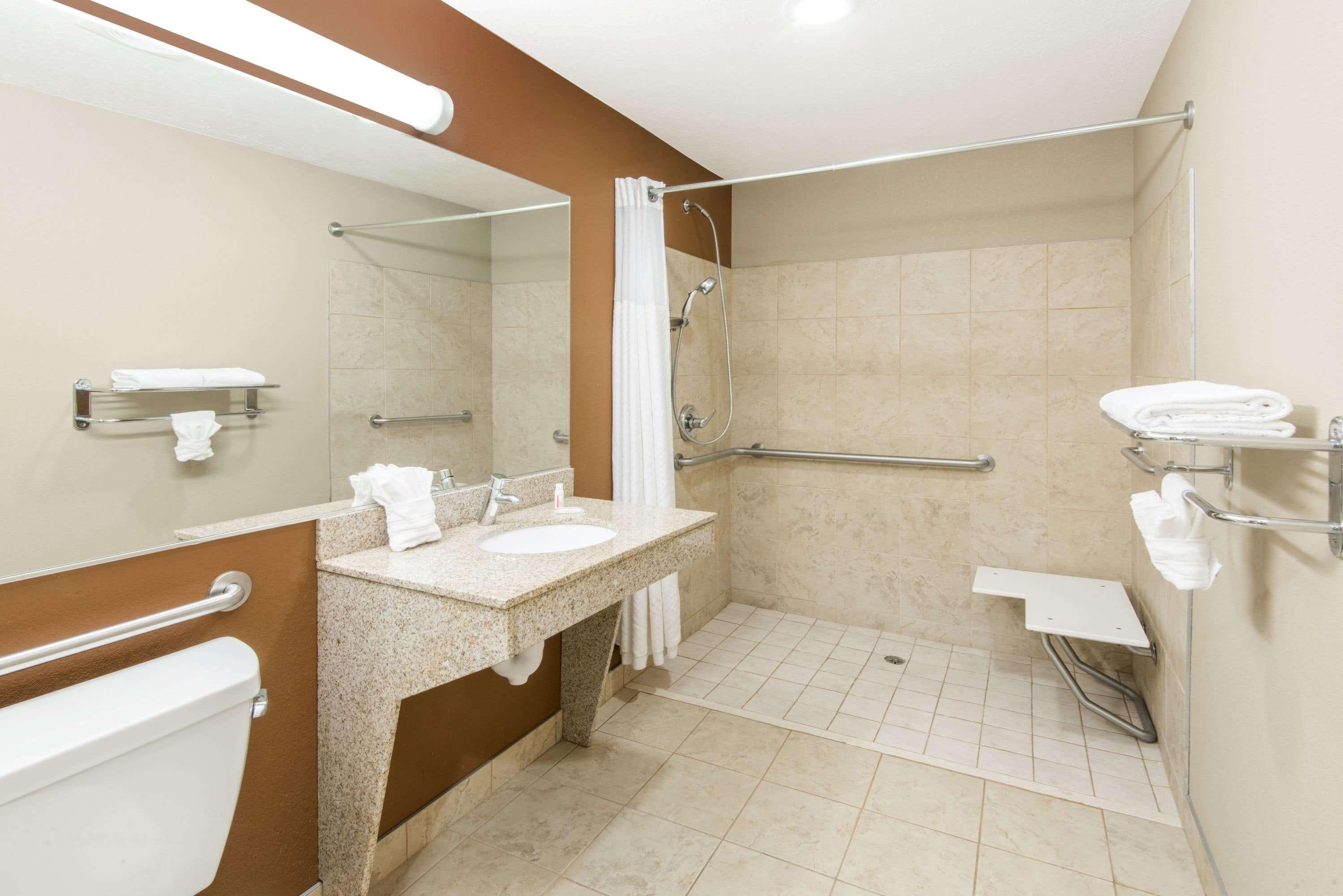 Microtel Inn And Suites North Canton Zewnętrze zdjęcie
