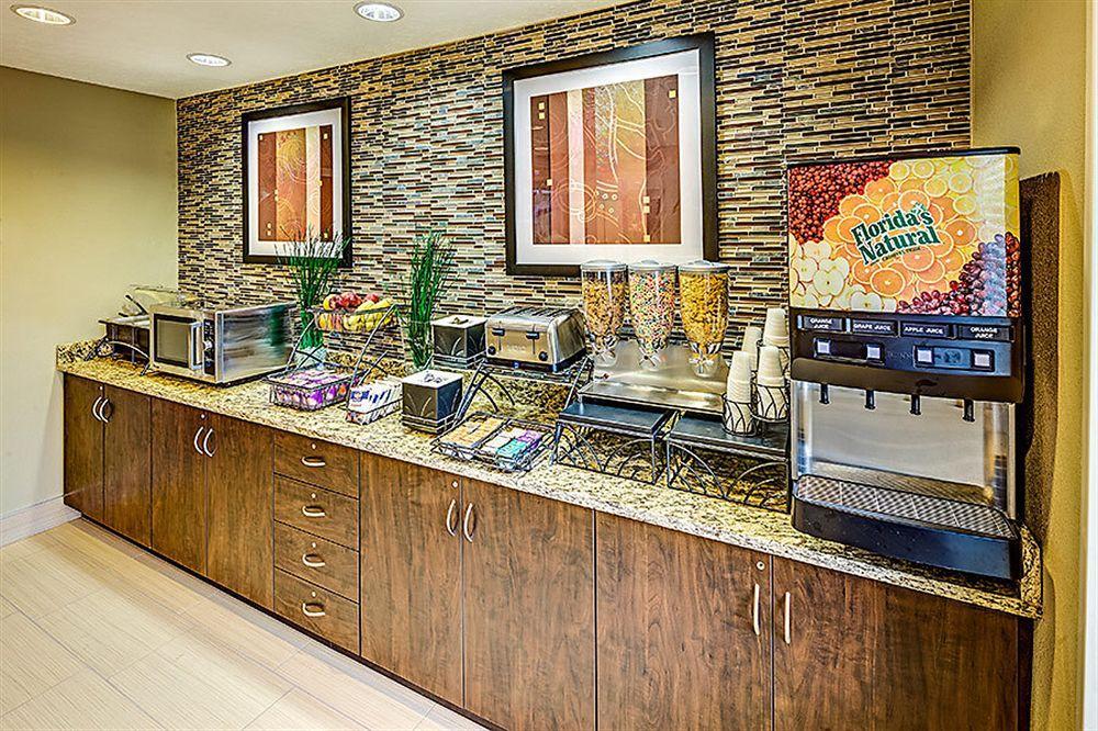 Microtel Inn And Suites North Canton Zewnętrze zdjęcie