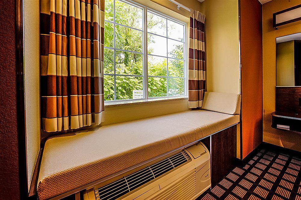 Microtel Inn And Suites North Canton Zewnętrze zdjęcie